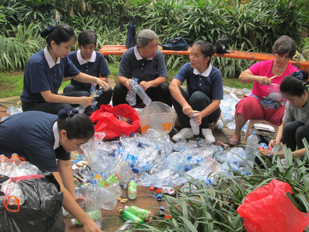 Relawan Pelestarian Lingkungan dan Pemilahan Sampah Daur Ulang