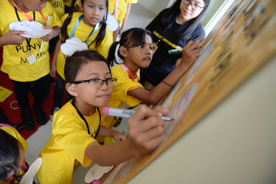 Galeri aktivitas Inspire Underprivileged Children with Inspiration Factory Foundation! ke-4