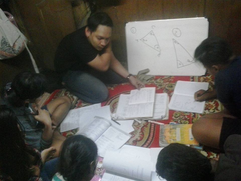 Galeri aktivitas Relawan Pengajar & Sosialisasi Info & Peraturan/UU ke-12