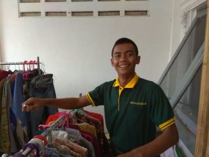 Galeri aktivitas Clothes 4 Soul Pakaian Bekas Untuk Pendidikan ke-3