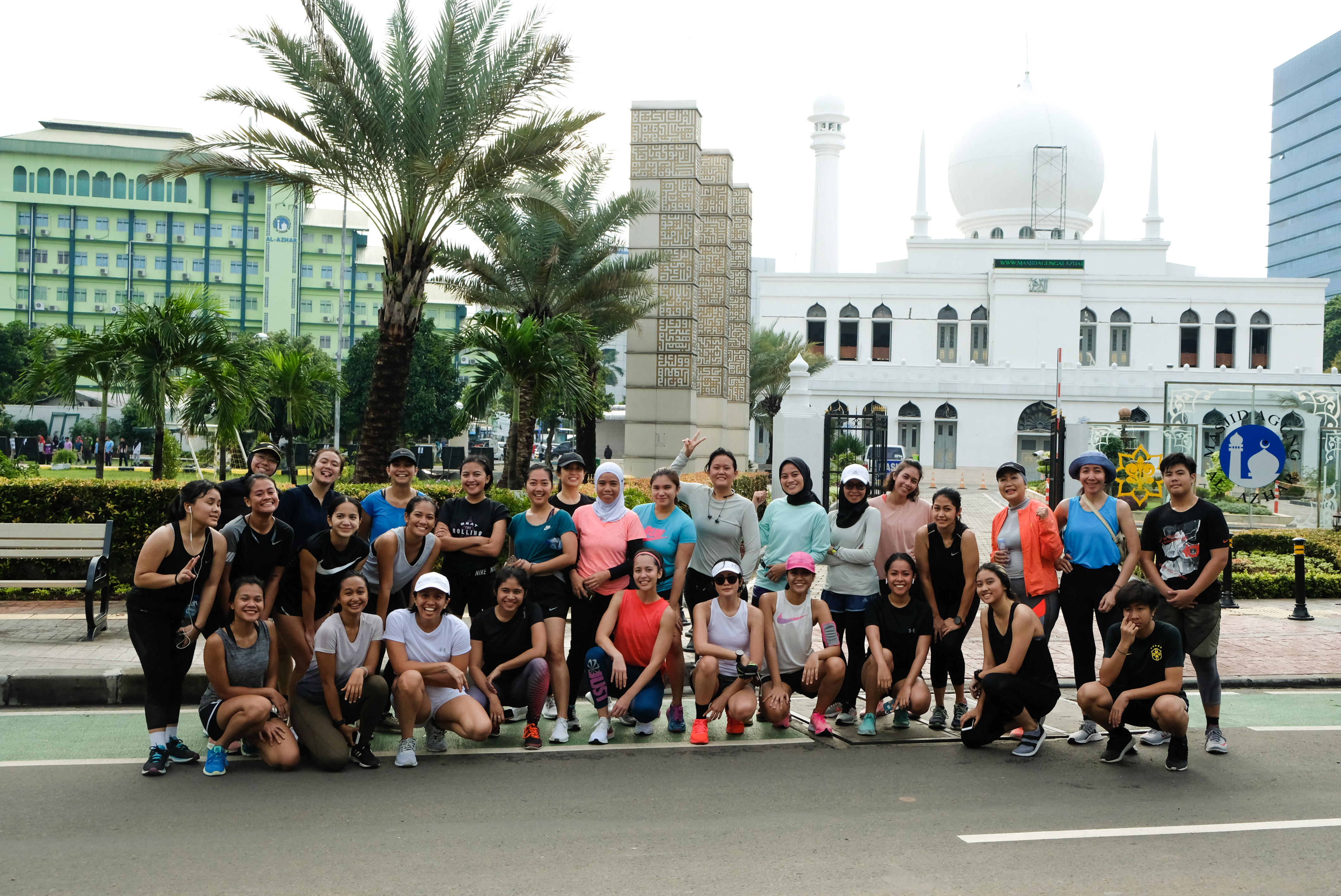 Galeri aktivitas Relawan Marshal Juri Lintasan Lari di Women's 10K ke-3