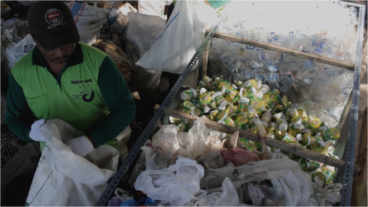Galeri aktivitas Membuat Wayang dari Kardus ke-2
