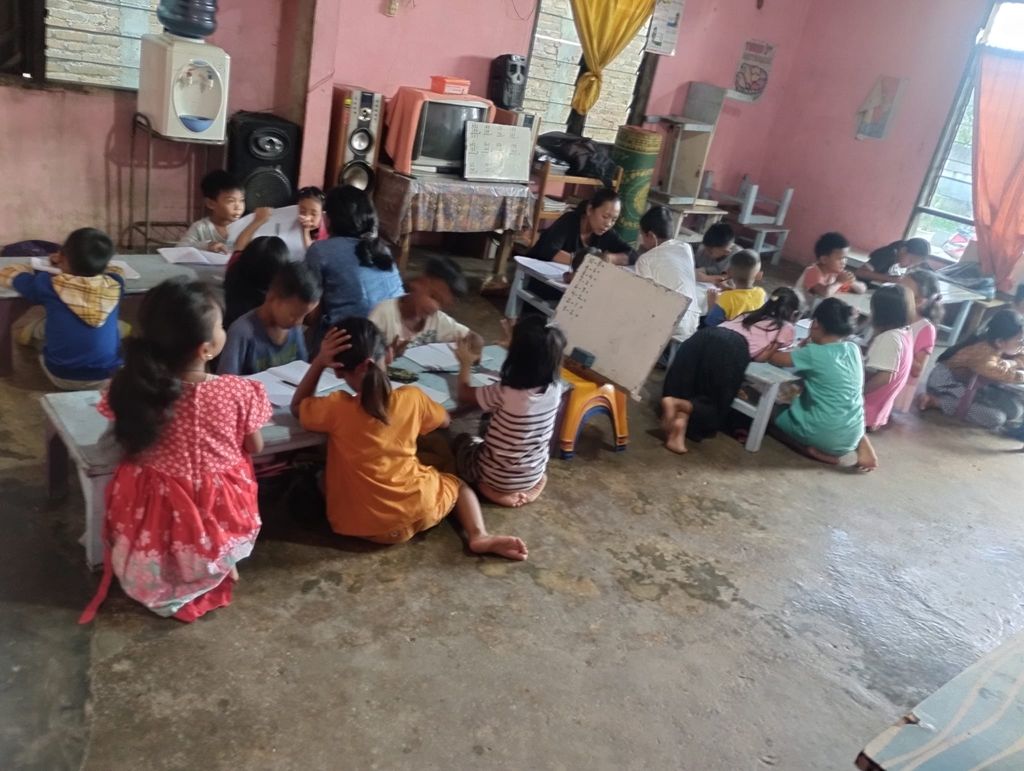 Galeri aktivitas Gabung Jadi Pengajar Sukarelawan di Rumah Belajar! ke-5