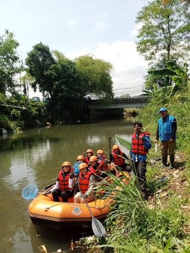 Galeri aktivitas Bebersih Kali CisindangBarang ke-2
