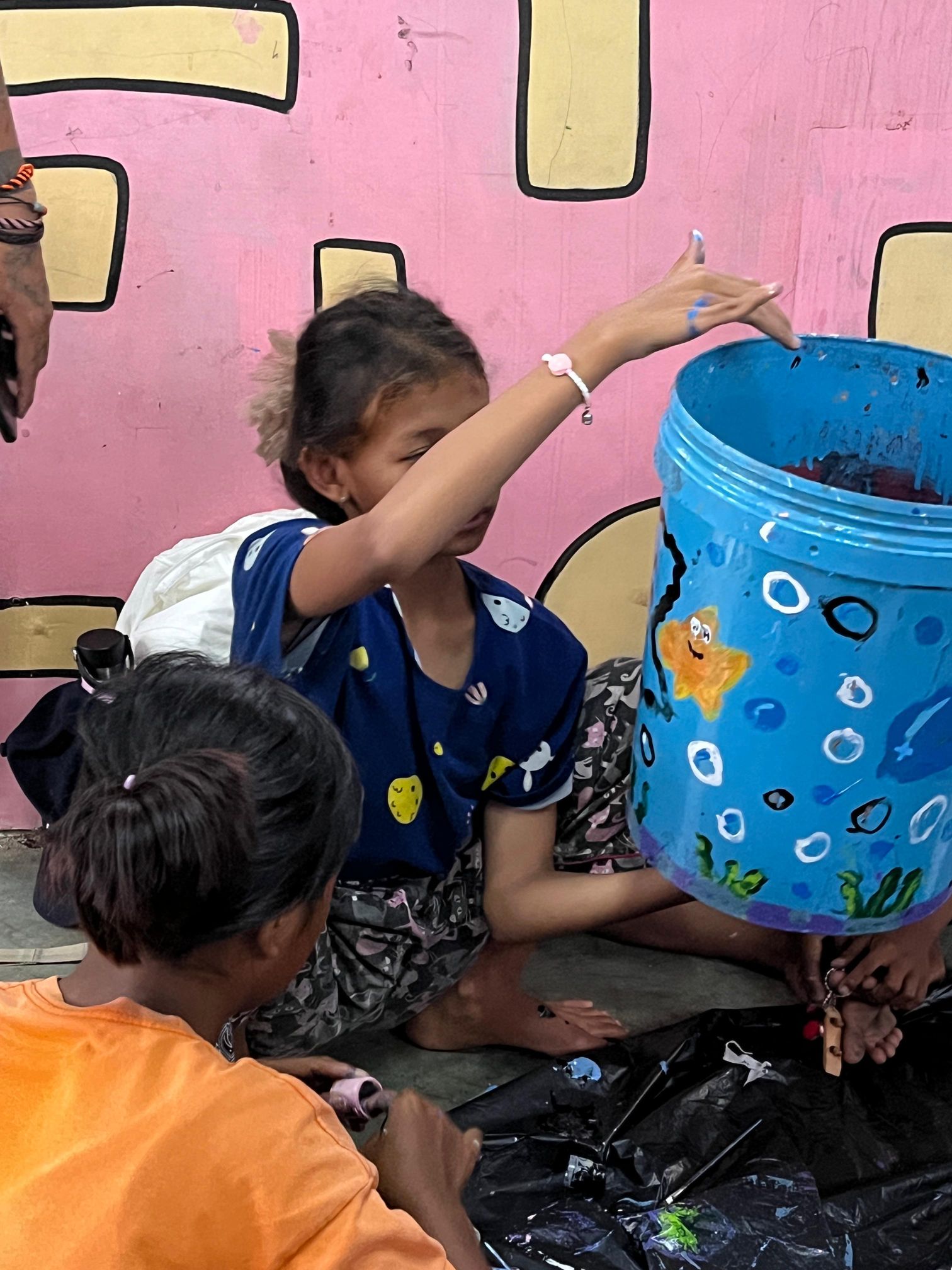 Galeri aktivitas Clean up Dan pemasangan tong sampah ke-3