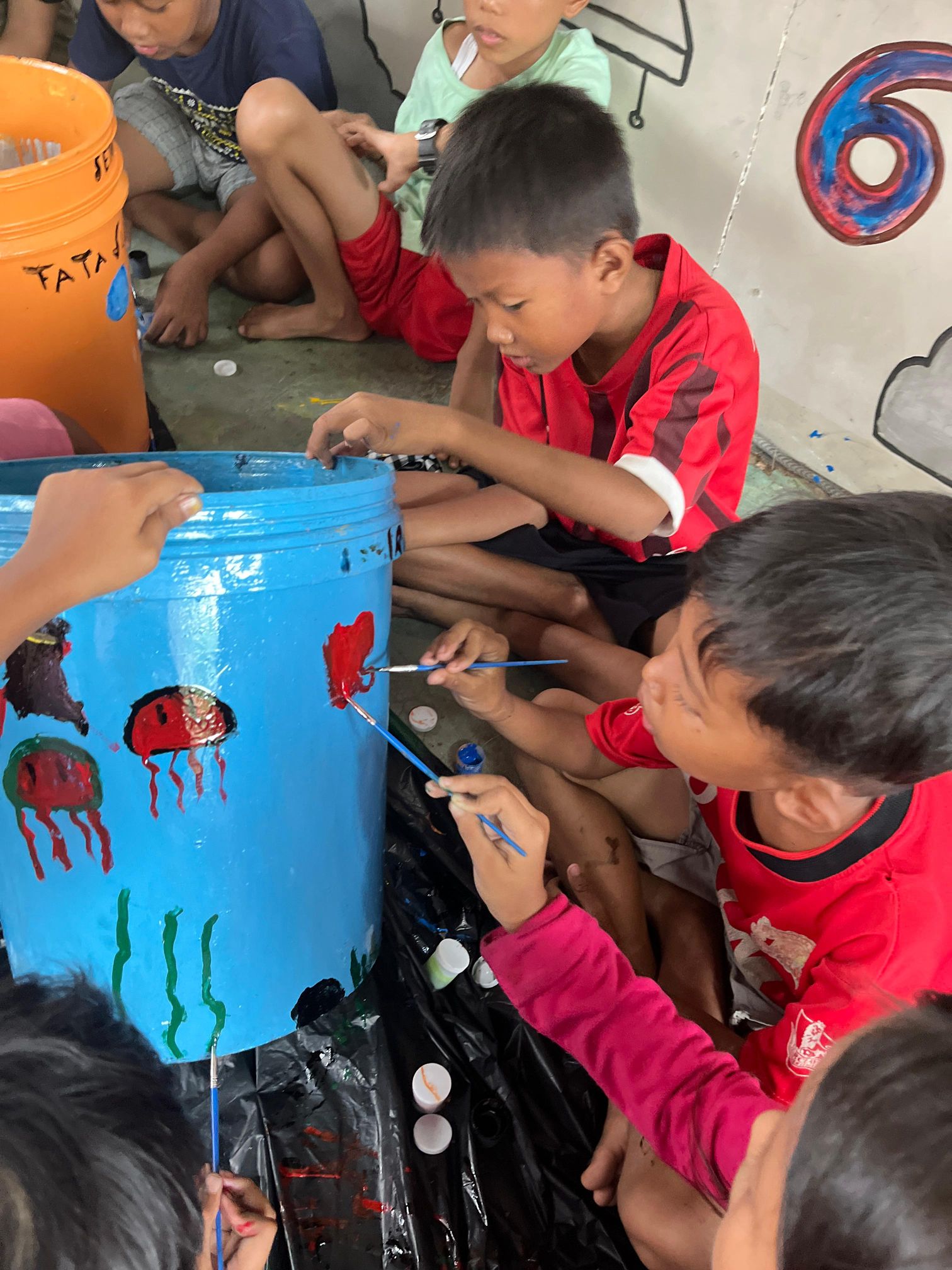 Galeri aktivitas Clean up Dan pemasangan tong sampah ke-5