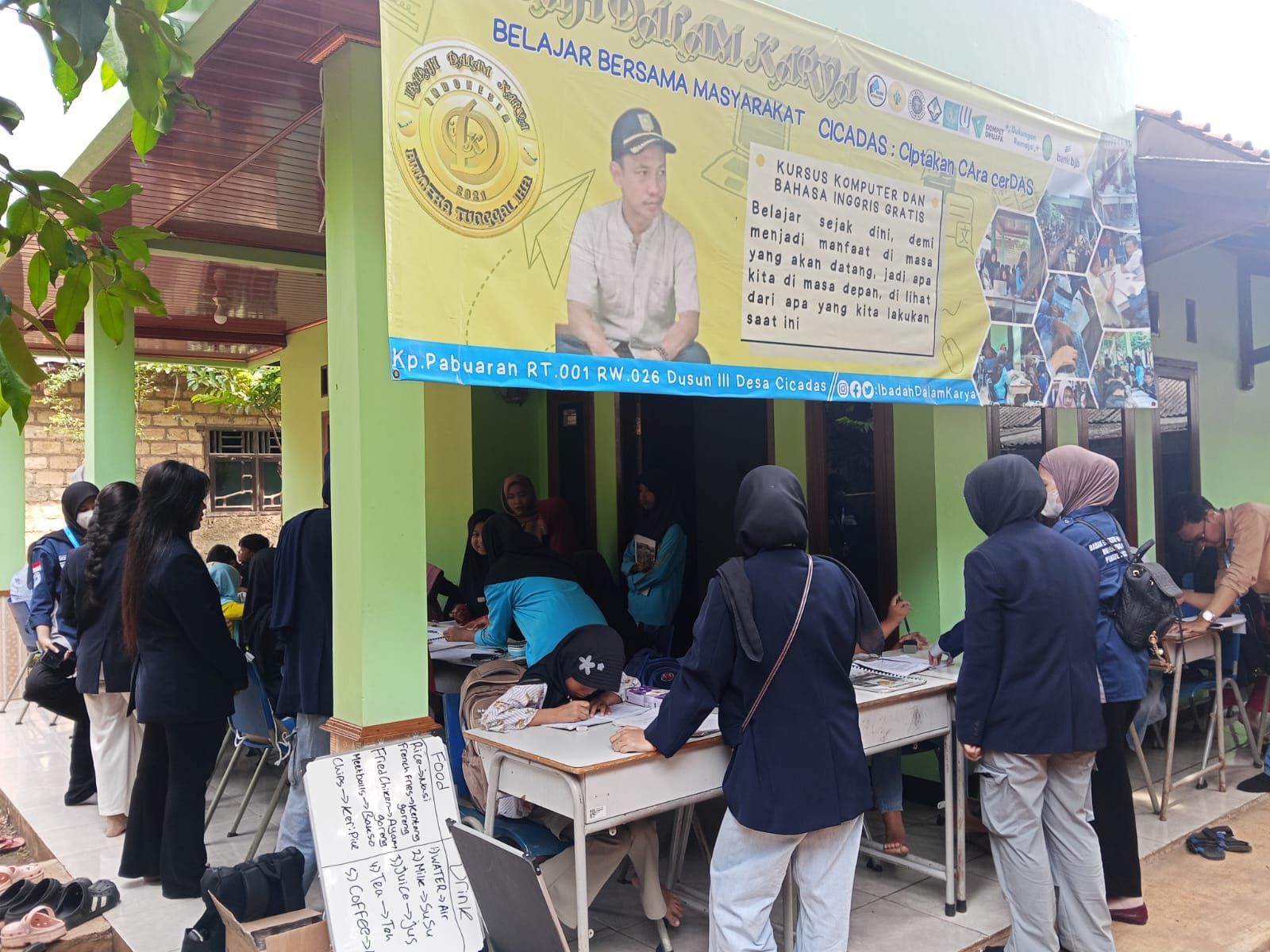 Galeri aktivitas Kursus Komputer dan Bahasa Inggris Gratis ke-2