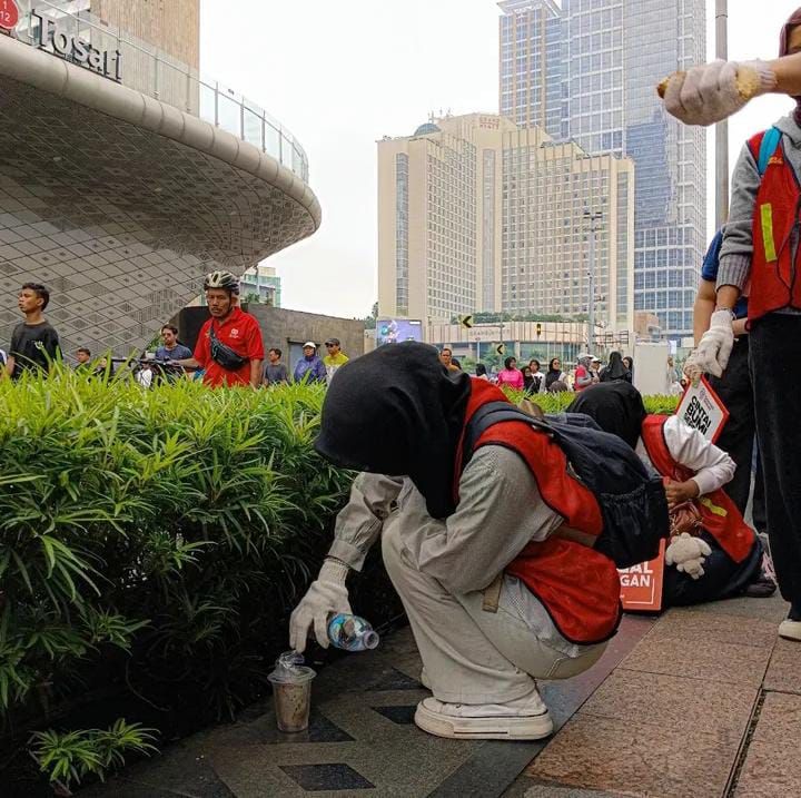 Galeri aktivitas Aksi Bersih Area CFD Jakarta Pekan ke-48 ke-3
