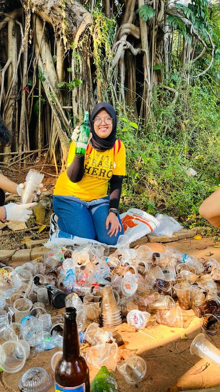 Galeri aktivitas Clean up Trash Hero Jakarta ke-217 ke-7