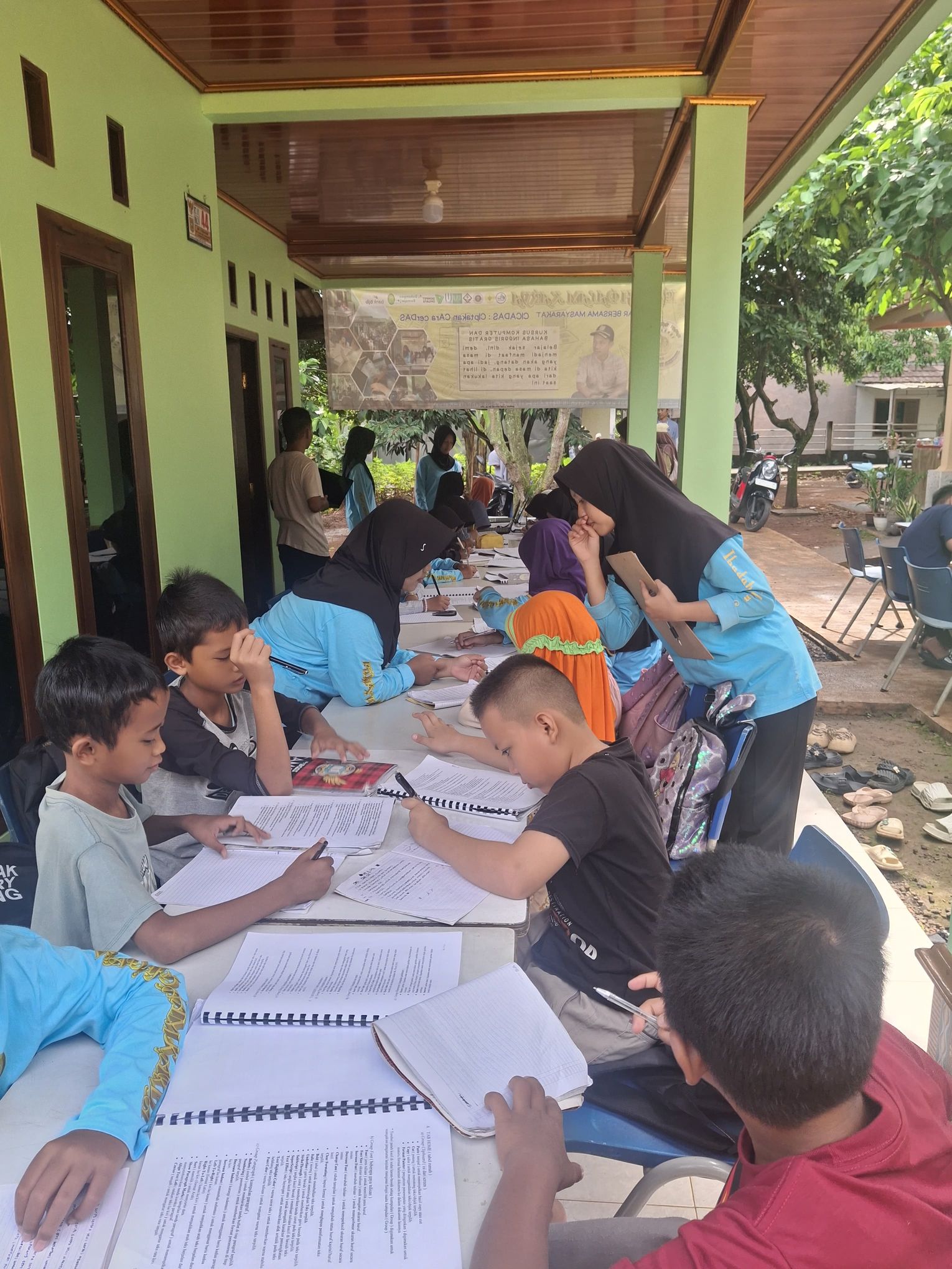 Galeri aktivitas KURSUS KOMPUTER GRATIS UNTUK MASYARAKAT  ke-2