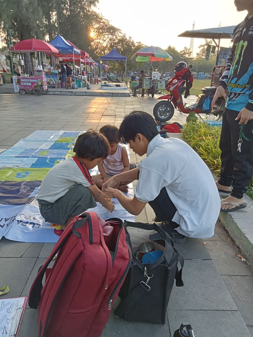 Galeri aktivitas volunteer ALWAys fun! ke-3