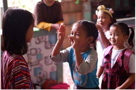 Galeri aktivitas Calling you who like teaching children in JKT ke-2
