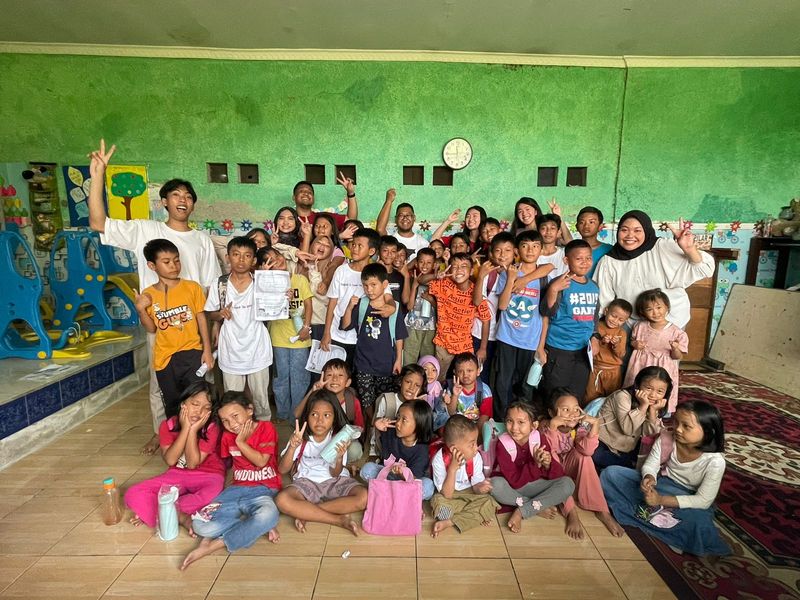 Galeri aktivitas Calling you who like teaching children in JKT ke-5