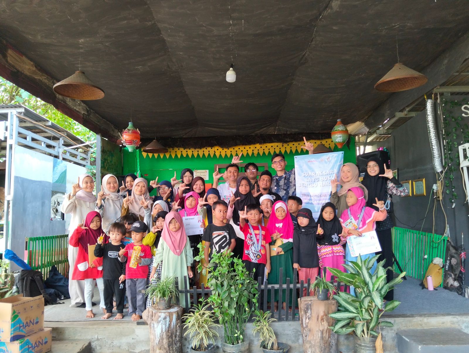 Galeri aktivitas Panitia Generasi Relawan Batch 9 : Sosmed & Design ke-6